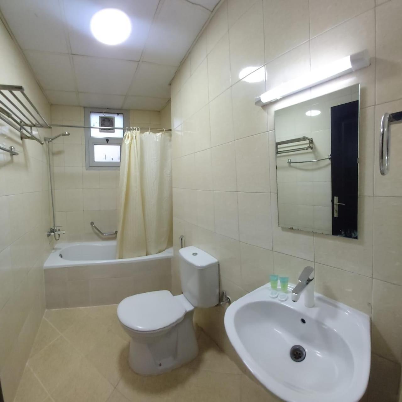 Al Khaleej Plaza Furnished Apartments Llc Ajman Exterior foto